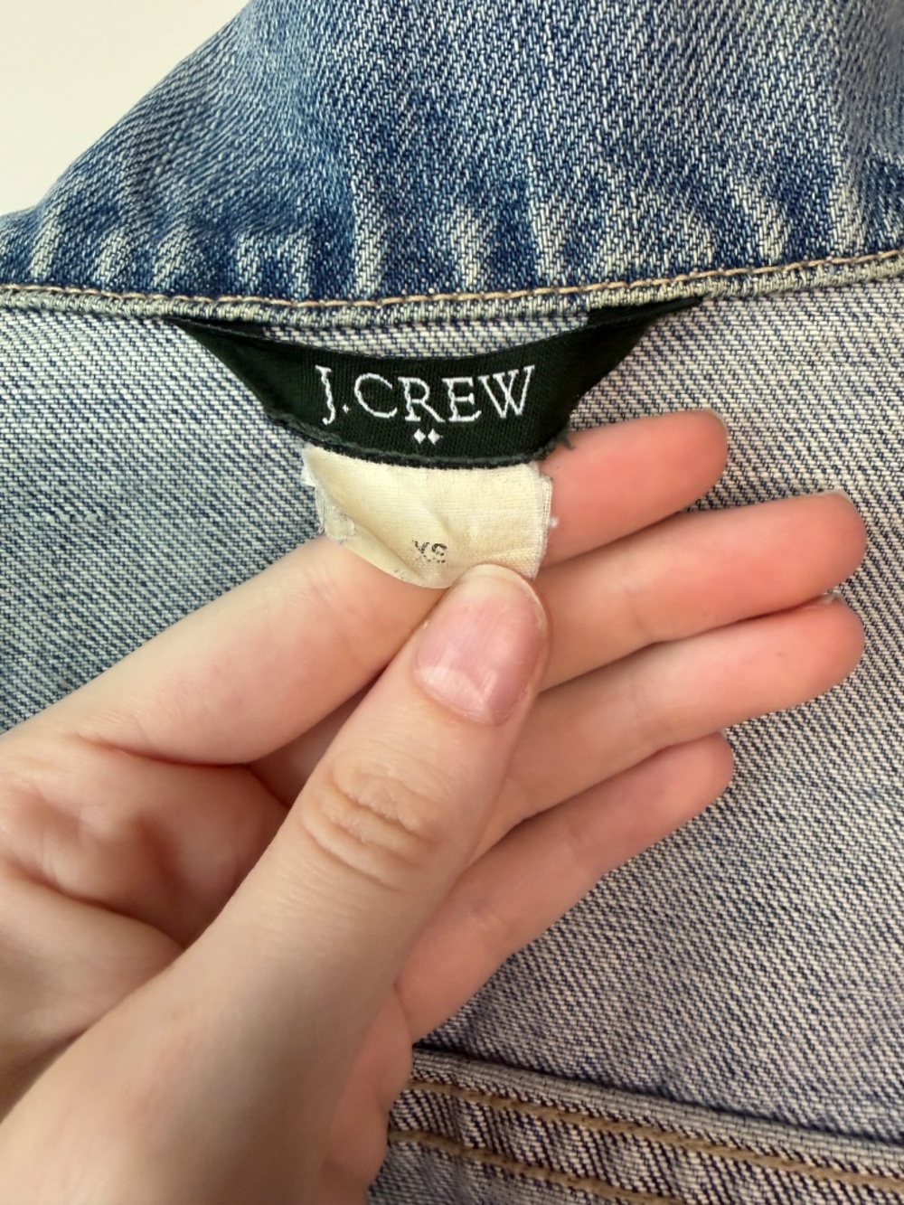 VINTAGE - J.Crew Denim Jacket - Women's Size XS -‎ Classic Light Wash - Picture 4 of 4
